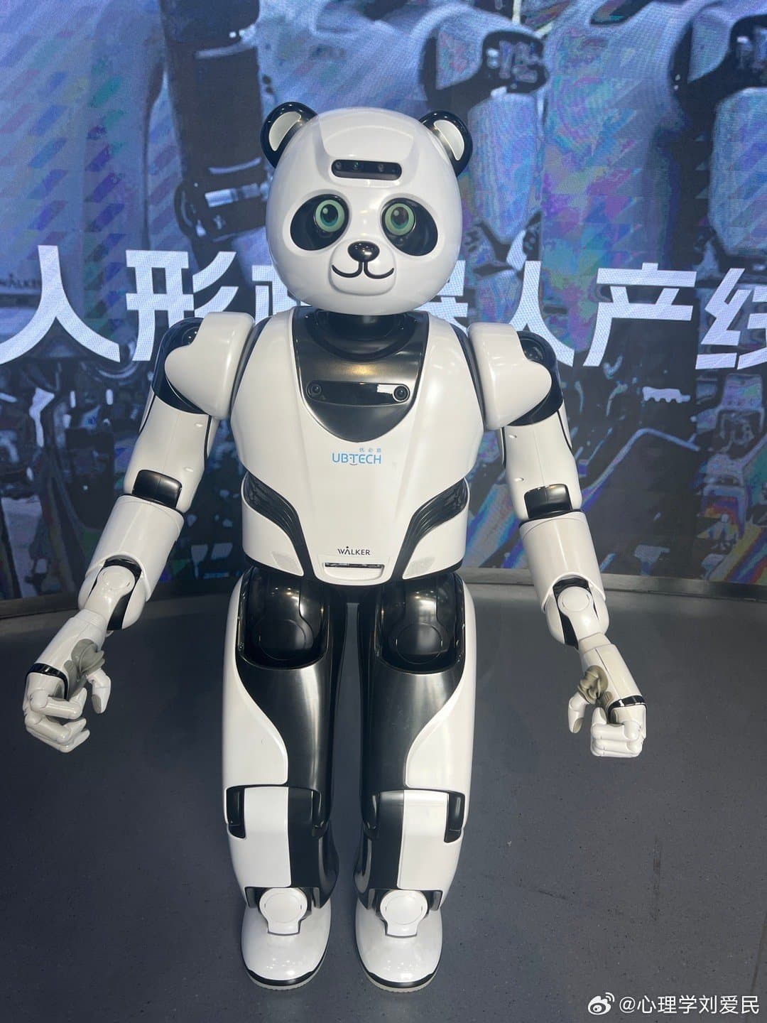 刘强东请吃火锅说没有规矩想喝就喝