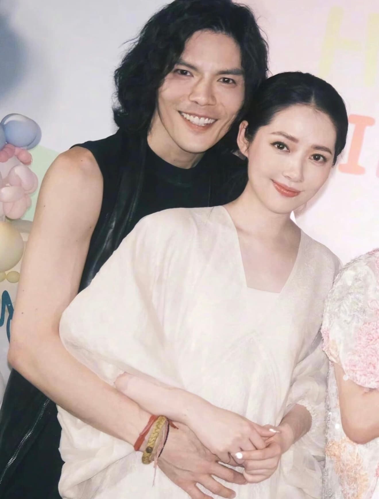 向太说郭碧婷得管三孩其中一个是向佐