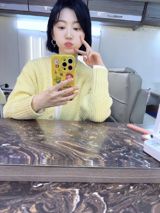 Chinese actress Jing Tian recently made headlines on China's popular social media platform, Weibo. The talented beauty took the internet by surprise with her new short hairstyle, causing a wave of praise and admiration among netizens.