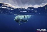 The mystery deepens as the desperate search for a missing submarine touring the wreckage of the Titanic continues to grip the international community, with time and oxygen supplies both dwindling. The submarine, organized by the US company "Ocean's Gate", disappeared on the 18th of June in the Atlantic Ocean, carrying five passengers including billionaire Harding and the company's founder, Stockton Rush.