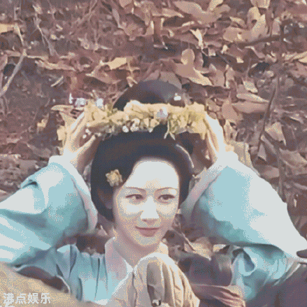 Chinese TV Series 'Fragrant and Elegant' Sparks Excitement and Debate on Weibo