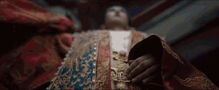 Controversial Camera Movements in 'Ning'an Dreams': Viewers React and Criticize