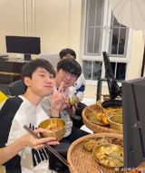 Title: "旭旭宝宝复播:从停播到回归,粉丝的期待与热议"