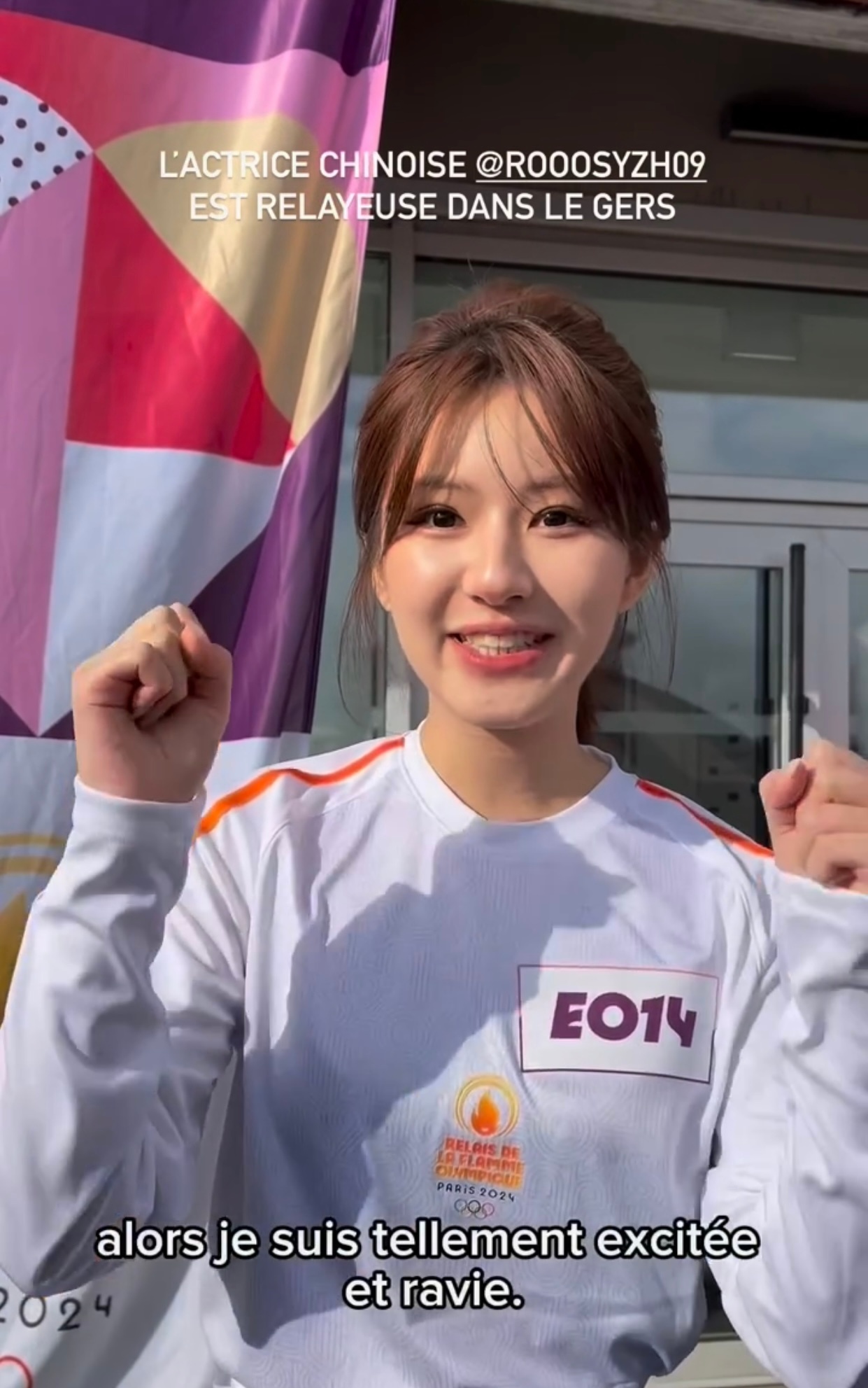 In a recent display of national pride and unity, Chinese actress Zhao Lusi graced Paris as the torchbearer for the 2024 Olympics. The event was not only a celebration of sport but also an opportunity for Chinese culture to be showcased on a global stage.