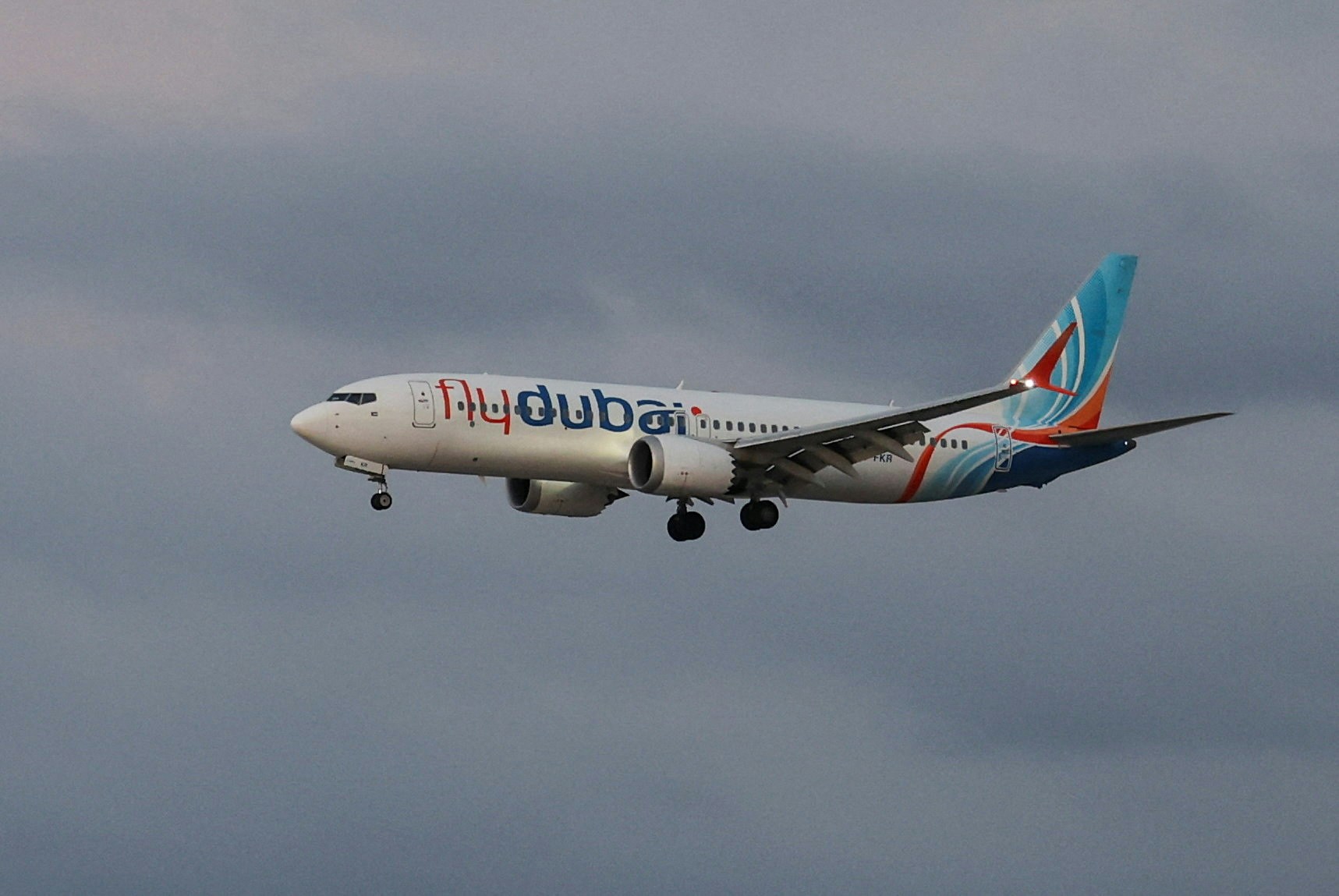 An Israeli Plumber Grabbed the Controls: The New Details in the Flydubai Cockpit Stabbing