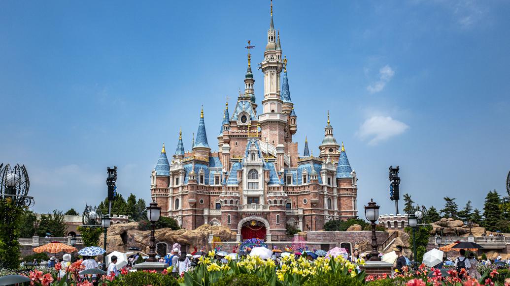 Shanghai Disney Apologizes After a Visitor Was Told to Put Away Her White Cane