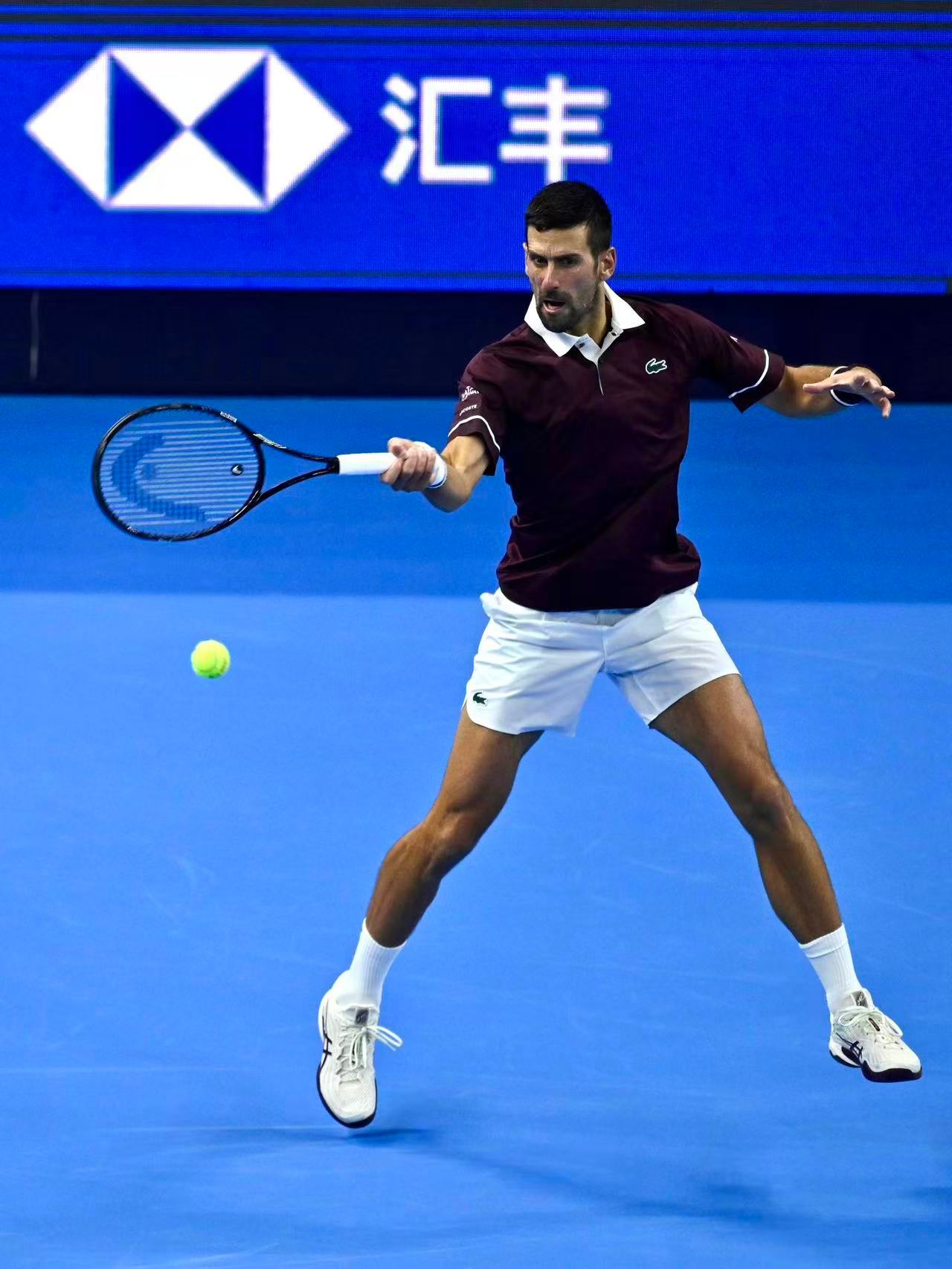 Djokovic in action at this year's China Open. Photo: @克母鸡
