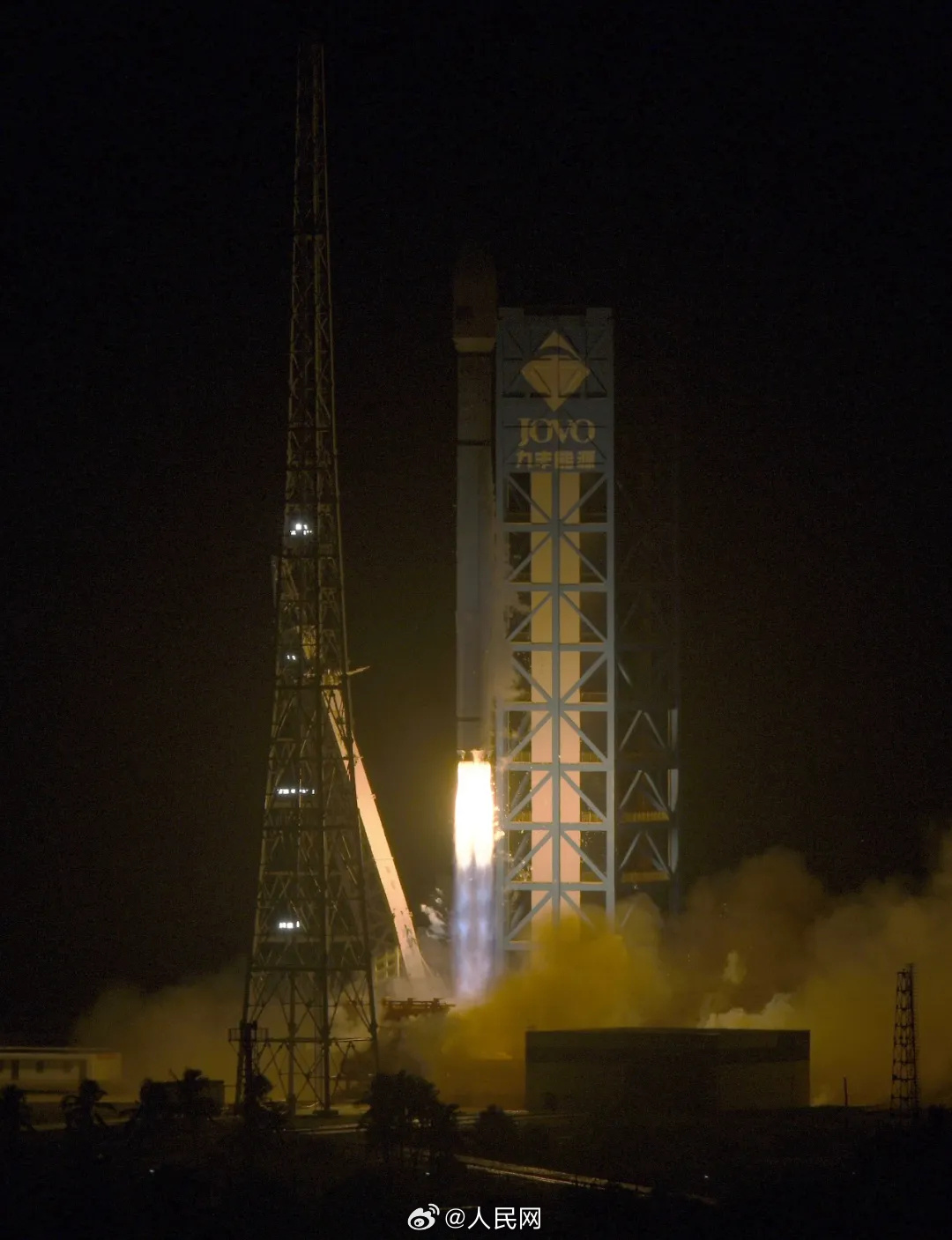 China Launches Its 27th Group of Satellite-Internet Satellites