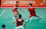 China's badminton men led the Asian Games team final 2-0 in Nagoya before Indonesia took three straight matches to win the title for the first time since 1998, hours after China's women reclaimed their own crown.