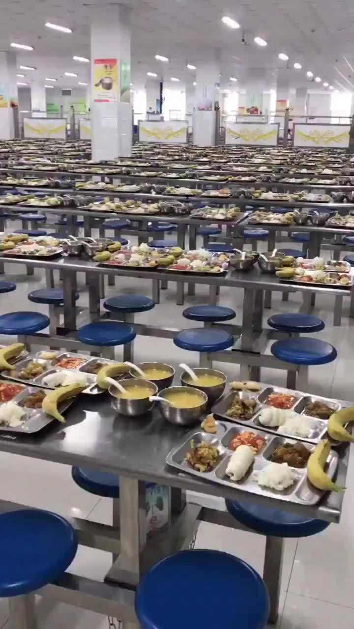 The Banana on the Tray: Why a China–Japan School Lunch Comparison Struck a Nerve in Both Countries