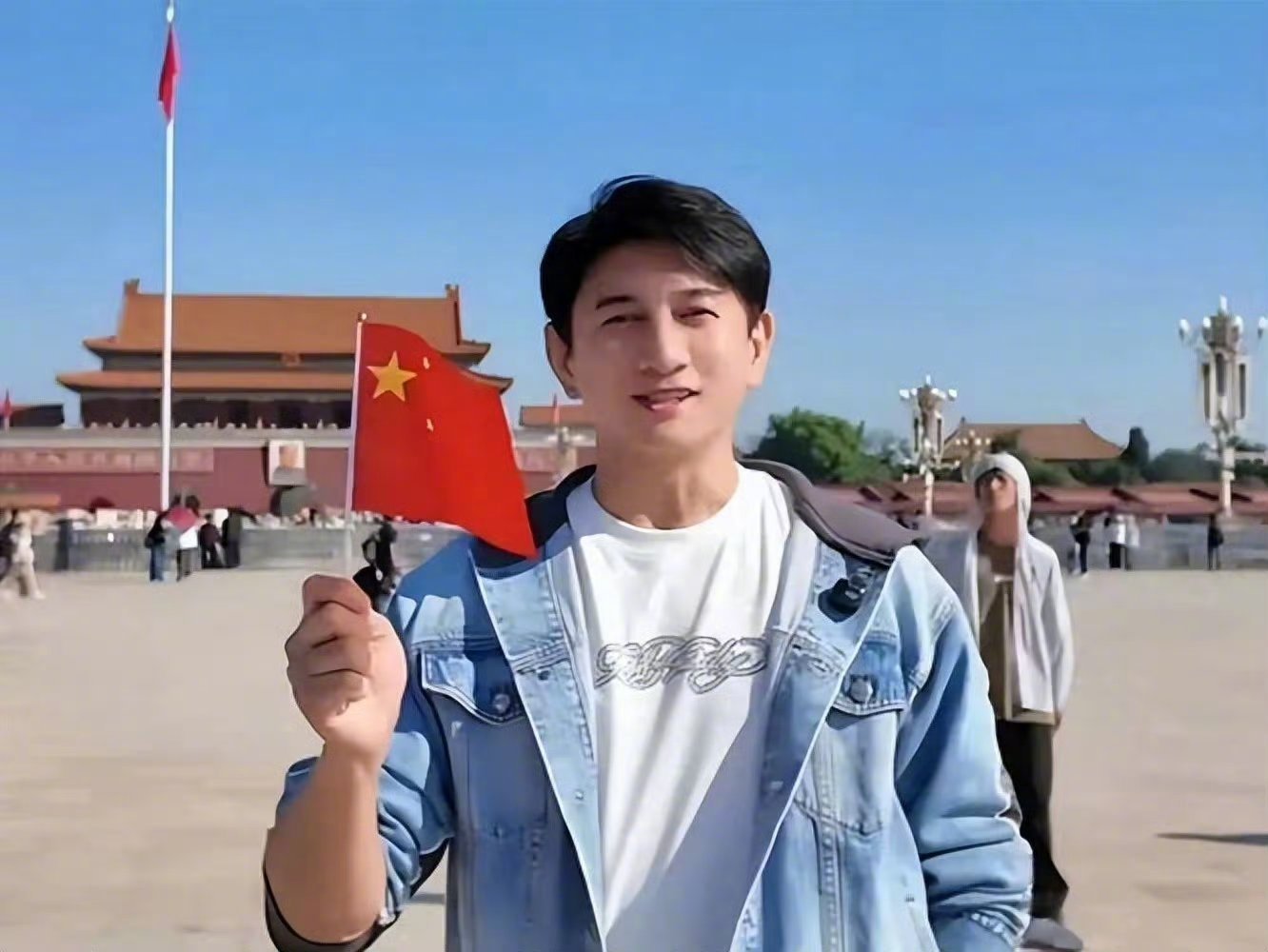 A Taiwanese Ballclub Uninvited Nicky Wu After His National Day Flag Video