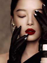 A recent flurry of photographs from a high‑profile industry gathering has put three of China’s most celebrated actresses in the spotlight: Yang Mi, Liu Shishi and Xin Zhilei. The images, captured at events such as the W Magazine soirée and the Marie Claire “Women’s Influence Night” (known in Mandarin as “嘉人女性影响力之夜”), show the trio laughing and chatting amid a sea of other leading female stars, including Liu Yifei, Yang Zi, Liu Haocun, Ju Jingyi and Lu Yuxiao.