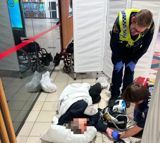 A 33‑year‑old Chinese international student was left fighting for his life after a brutal assault in Hobart, Tasmania, on August 6, when he went to collect his wife from a local shopping centre. According to police and hospital reports, a group of roughly twenty teenagers surrounded him, hurling rubbish and then unleashing a ferocious attack once he warned them to stay away. The victim sustained a brain haemorrhage, concussion, multiple skull fractures and facial bone breaks. He was rushed to intensive care, where he remained for more than 30 hours before doctors declared his condition stabilised.
