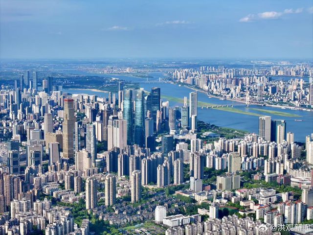Man Throws Liquid at Night‑time Barbecue Over Noise, Sparking Legal Action and a City‑wide Debate on Urban Noise and Street‑Food Safety.