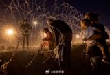 The topic of Texas' independence from the U.S. has sparked a debate on Chinese social media, with users comparing it to the U.S.'s involvement in Taiwan. The discussion began after U.S. Congressman Marjorie Taylor Green called for a "national divorce" between Republican-controlled states and Democrat-controlled states. This raised questions among Chinese netizens about whether China should send military aid to Texas and help it become an independent state, given that the U.S. has supported Taiwan's independence.