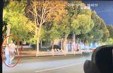 A devastating traffic accident occurred in Jingdezhen, Jiangxi Province, on October 2, 2024, resulting in the deaths of three family members, including a child who was just 358 days old. The incident involved a vehicle driven by a 20-year-old individual named Liao, who was allegedly involved in a dispute with a friend while driving. In a fit of anger, Liao accelerated his vehicle to a speed of 129 km/h in a 40 km/h zone, fatally striking the family.