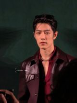 Wen Yifan's style, affectionately referred to as "温以凡穿搭" (Wen Yifan's dressing), has been making waves on social media platforms. The Chinese celebrity's fashion sense is being widely admired for its simplicity, elegance, and versatility. With a keen eye for detail, Wen Yifan's everyday looks are being scrutinized and emulated by fans, who appreciate the effortless chic that she exudes. From job interviews to daily errands, Wen Yifan's "职场穿搭模版" (workwear templates) have become a benchmark for young professionals seeking to elevate their style quotient.