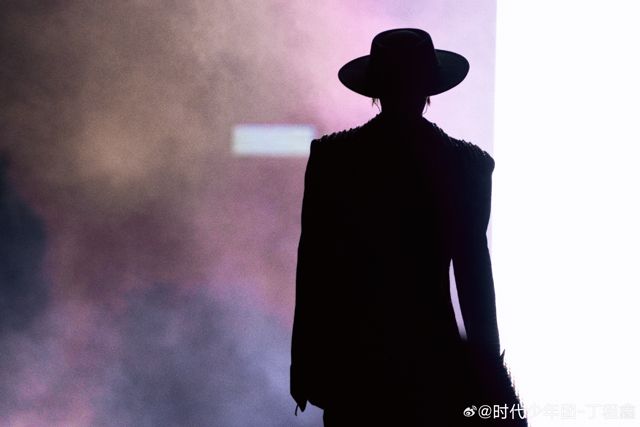 Teen Idol Ding Chengxin’s Solo Turn Signals a New Wave of Individual Artistry in Chinese Pop Music