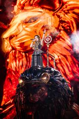 The highly anticipated "Singer 2025" is approaching, and the internet is abuzz with speculation about its inaugural lineup and the respective managers of the participating singers. The rumored lineup includes renowned artists such as Lin Zhixuan, Chen Chusheng, GAI Zhouyan, Bai Jugang, Shan Yichun, An Liangchenghong, and Grace Kinstler. This diverse and talented ensemble has generated significant excitement among fans and critics alike.