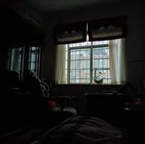 A recent case in China has sparked widespread concern and debate over the spending habits of minors and the lack of oversight in the gaming and e-commerce industries. A 13-year-old boy in Chongqing spent his grandmother's entire savings of 430,000 yuan in just over a month, with a significant portion going towards in-game purchases for the popular game "King of Glory" and online shopping. The boy used his grandmother's bank card to make online purchases and play games without her knowledge or consent.