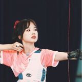 The recent broadcast of CCTV's sports program "Central Young Summer" has sparked a frenzy on Chinese social media, with many netizens swooning over the elegant and athletic prowess of female anchors.