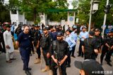 The militaries of Pakistan and India have engaged in a recent exchange of fire, with the incident occurring in the Kashmir region's Lipa Valley, leading to a further escalation of tensions between the two nations. According to reports, India has closed the gates controlling the flow of water from dams and canals, effectively blocking the flow of the Indus River into Pakistan, which directly impacts Pakistan's agricultural and power production sectors. The Indus River is a crucial source of water for these industries, and this move has significant implications for the country's economy.