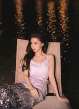 As we celebrate Angelababy's 36th birthday, fans and friends alike have taken to social media to extend their warmest wishes to the actress. On this special day, many have expressed their admiration for her timeless beauty and youthful energy, with some even referring to her as a "shining star" who continues to captivate audiences with her unique charm. Netizens have been showering Angelababy with birthday greetings, with many using hashtags such as #Angelababy36岁生日照# to congratulate her on this milestone.