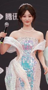 In a move that has sparked both praise and controversy, the management team of Chinese actress Zhu Xudan has reportedly set a minimum weight requirement for the star, stipulating that she must not weigh less than 80 kilograms (approximately 176 pounds). This unusual directive has shone a spotlight on the often-cutthroat world of entertainment, where the pressure to maintain a certain physical appearance can sometimes overshadow concerns about health and well-being.